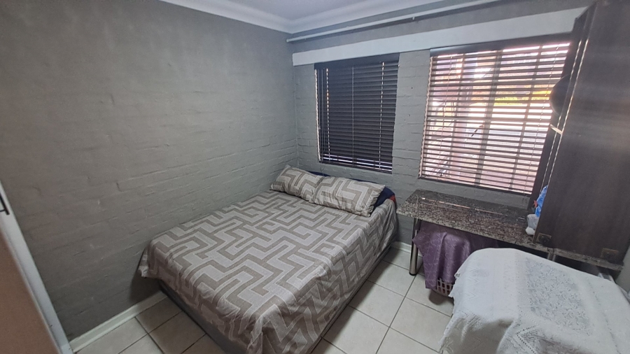 2 Bedroom Property for Sale in Pentagon Park Free State